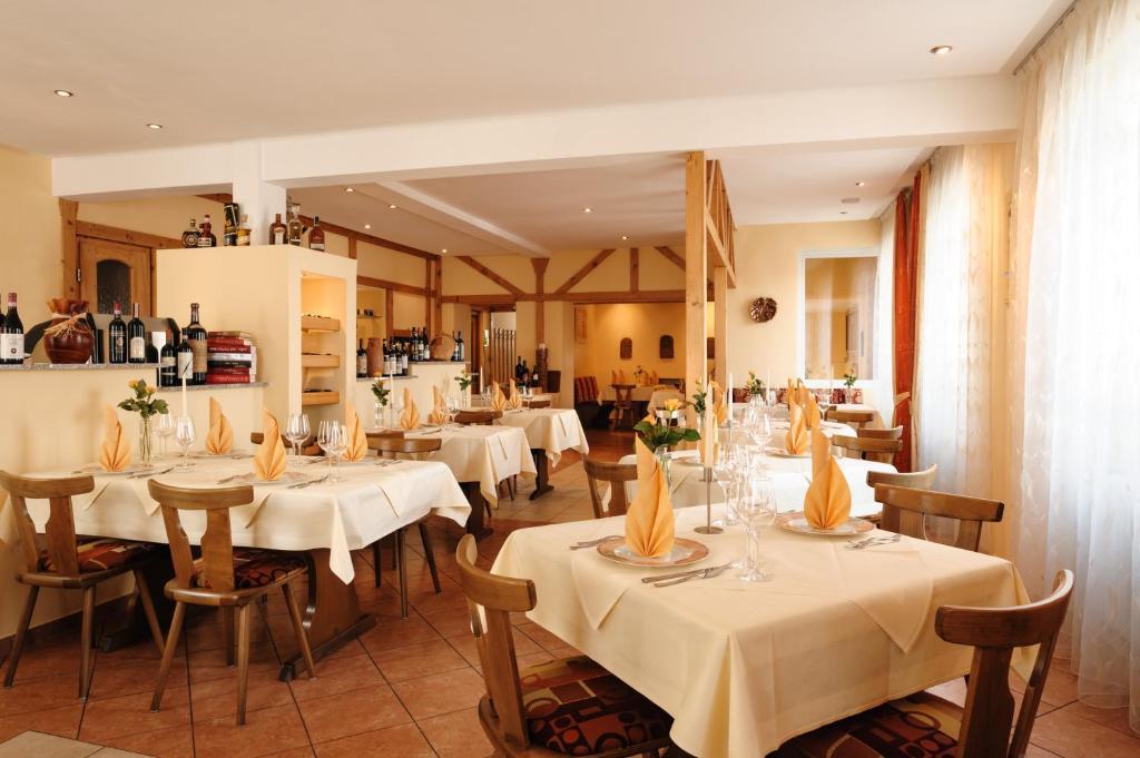 Hotel Mediterraneo Neustadt an der Weinstraße Esterno foto